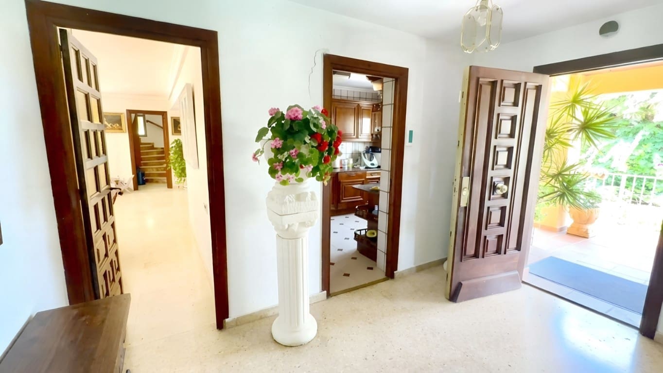4 quarto Moradia para venda em Albir com piscina - 1 500 000 € (Ref: 9995446)