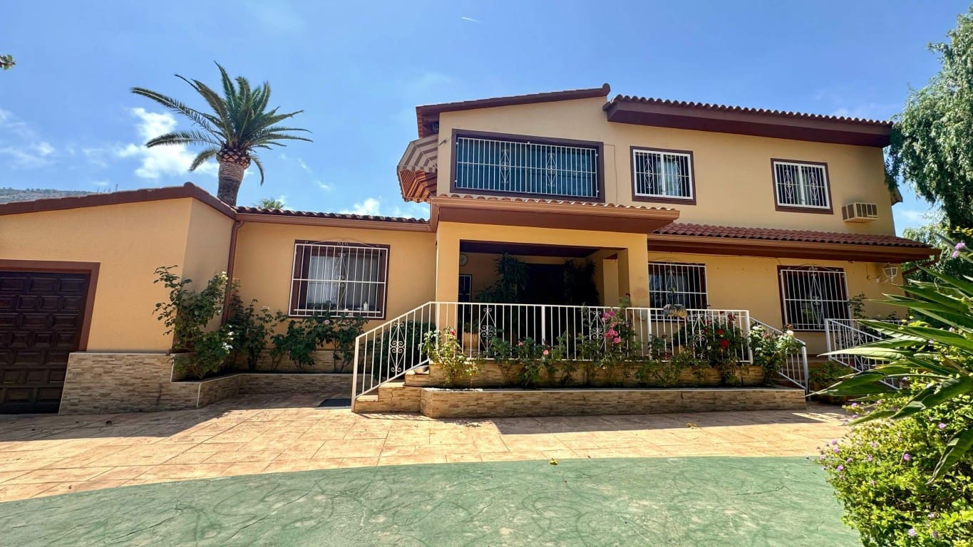 4 quarto Moradia para venda em Albir com piscina - 1 500 000 € (Ref: 9995446)