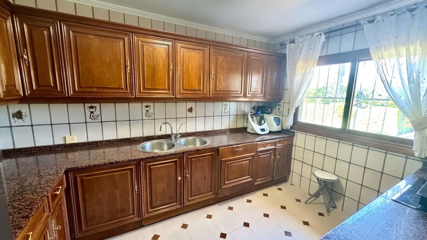 4 quarto Moradia para venda em Albir com piscina - 1 500 000 € (Ref: 9995446)