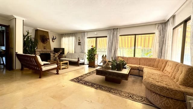 4 soveværelse Villa til salg i Albir, Alfaz del Pi / L'Alfàs del Pi med swimmingpool - € 1.500.000 (Ref: 9995446)