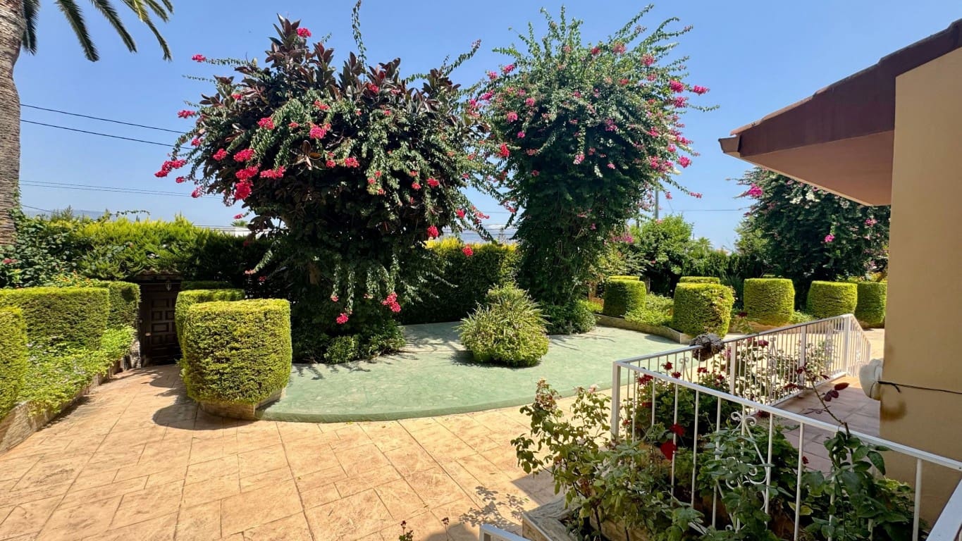 4 quarto Moradia para venda em Albir com piscina - 1 500 000 € (Ref: 9995446)