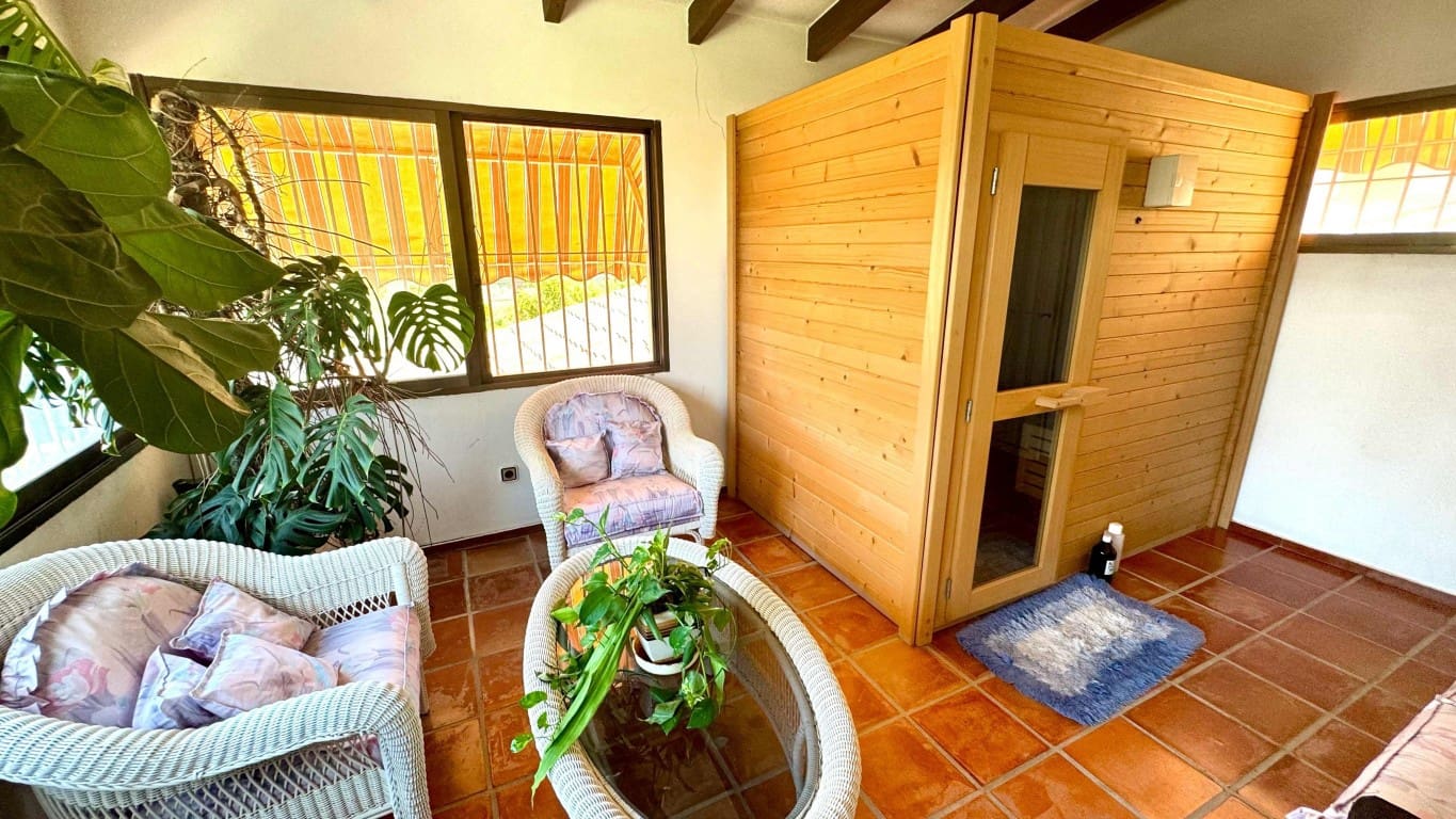 4 quarto Moradia para venda em Albir com piscina - 1 500 000 € (Ref: 9995446)