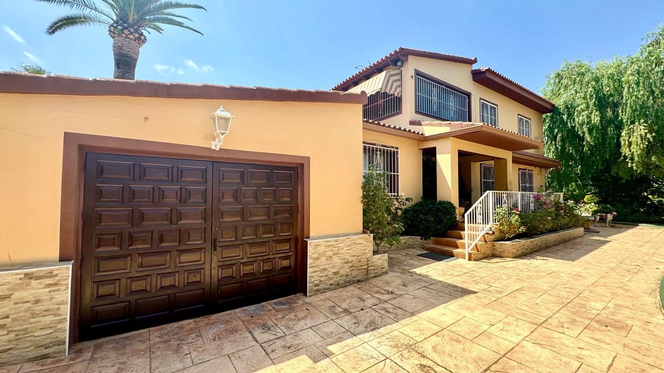 4 quarto Moradia para venda em Albir com piscina - 1 500 000 € (Ref: 9995446)