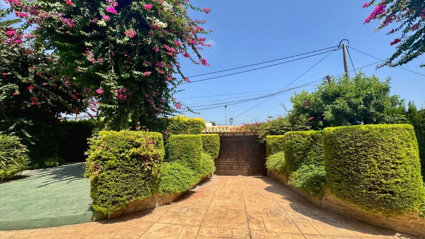 4 quarto Moradia para venda em Albir com piscina - 1 500 000 € (Ref: 9995446)