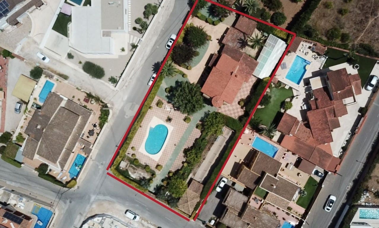4 sovrum Villa till salu i Albir med pool - 1 500 000 € (Ref: 9995446)