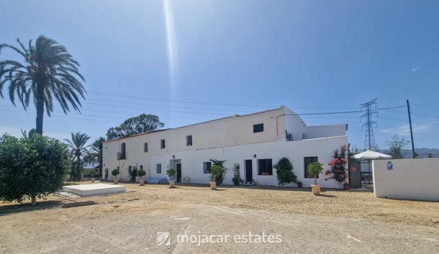 7 sovrum Finca/Hus på landet till salu i Vera Ciudad, Vera med pool garage - 749 900 € (Ref: 10040164)