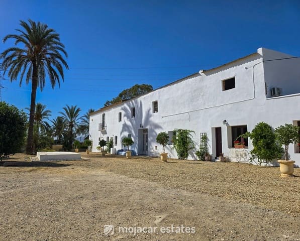 7 sovrum Finca/Hus på landet till salu i Vera Ciudad, Vera med pool garage - 749 900 € (Ref: 10040164)