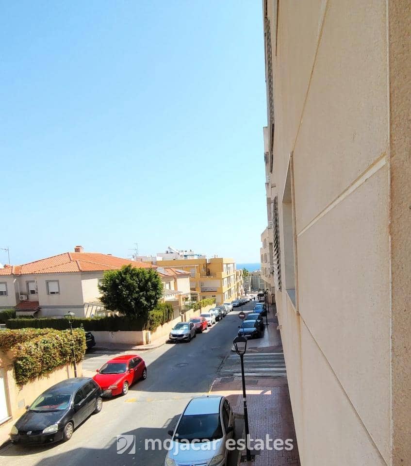 3 sypialnia Apartament na sprzedaż w Garrucha z basenem garażem - 169 900 € (Ref: 10065701)
