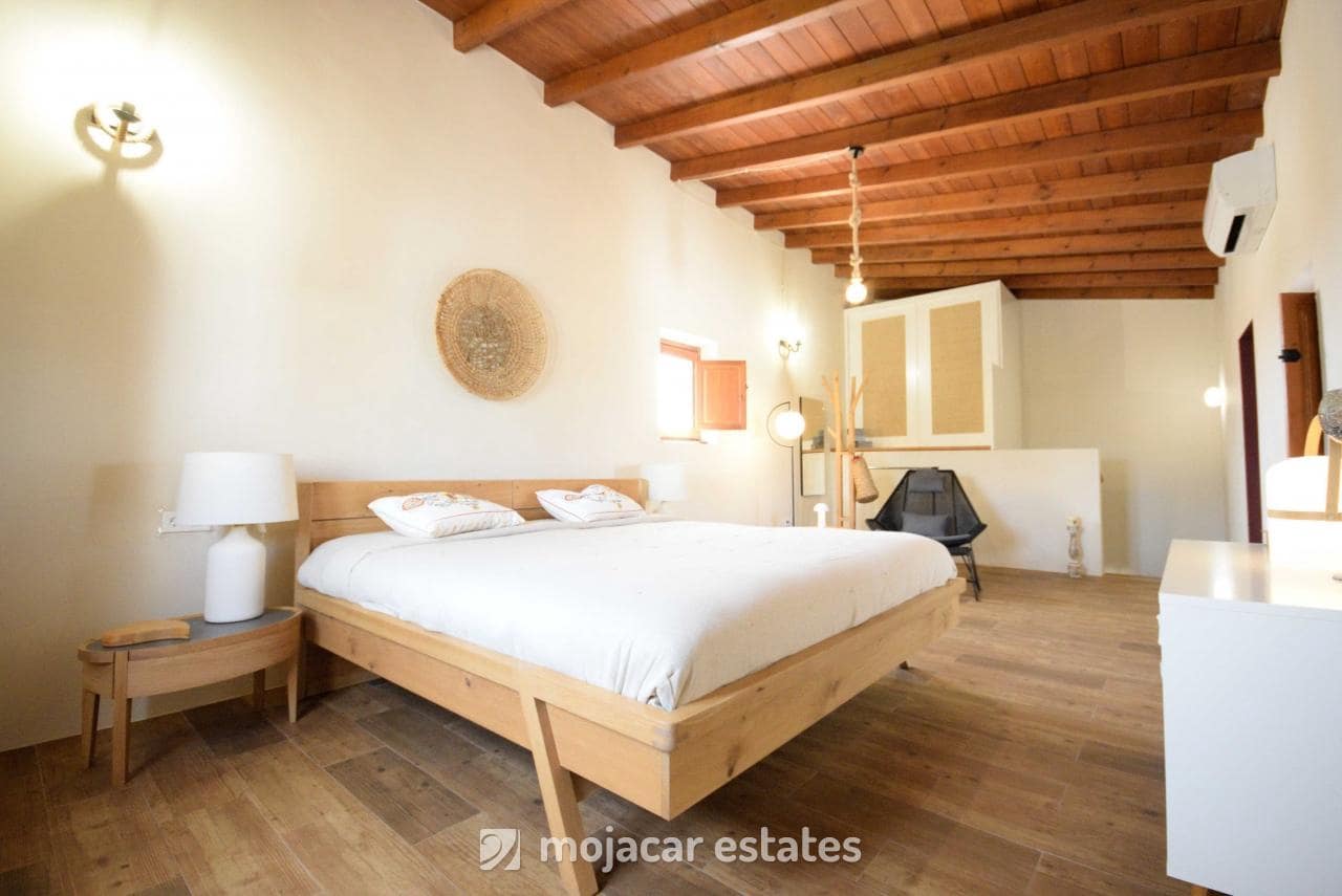 Finca/Casa Rural de 3 habitaciones en Albox en venta con piscina - 374.995 € (Ref: 10085268)