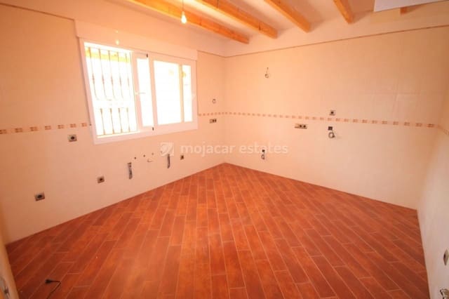 6 bedroom Townhouse for sale in Turre - € 400,000 (Ref: 4185564)