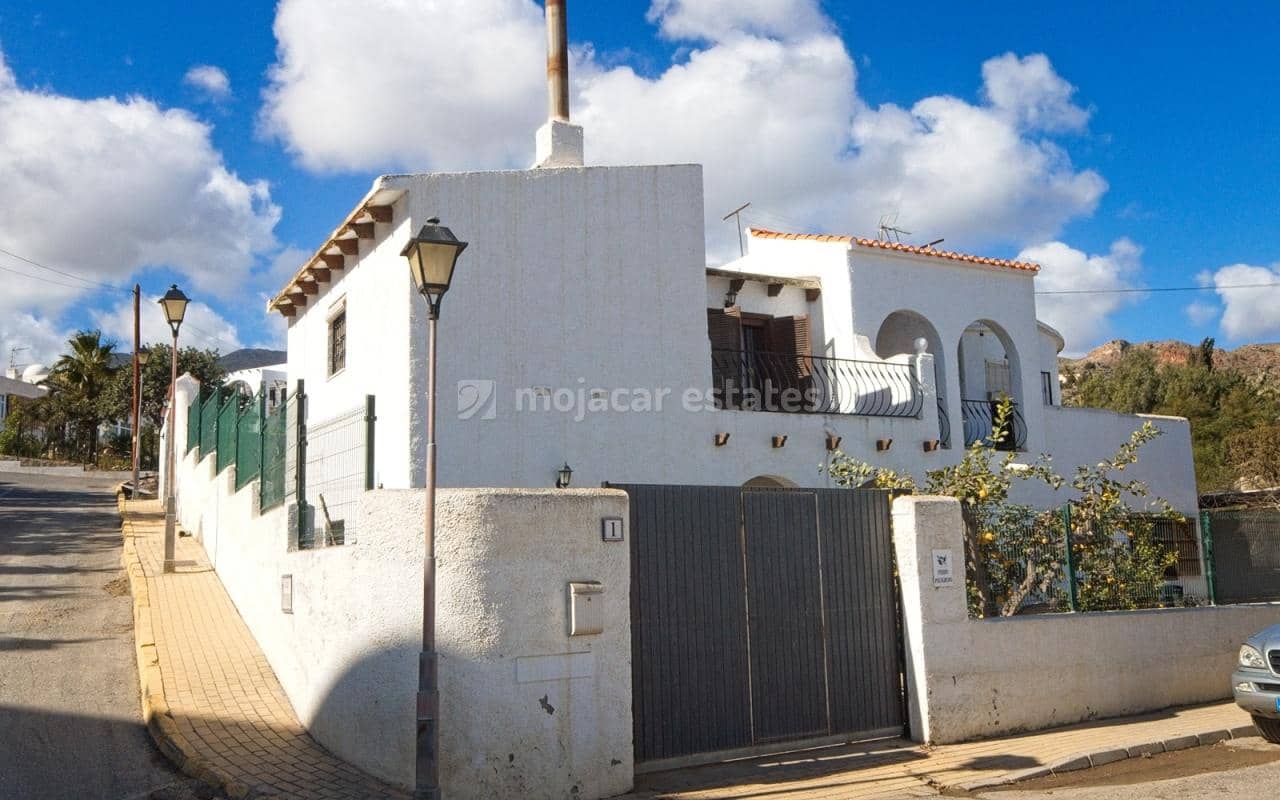 4 slaapkamer Villa te koop in Mojacar met zwembad - € 450.000 (Ref: 4478427)