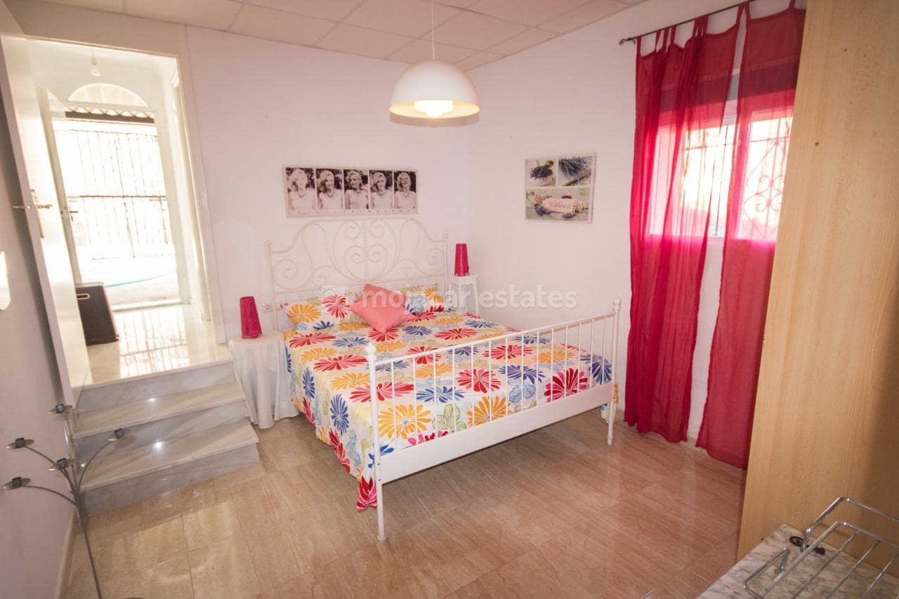 6 soveværelse Villa til salg i La Muleria med swimmingpool - € 238.500 (Ref: 4952644)