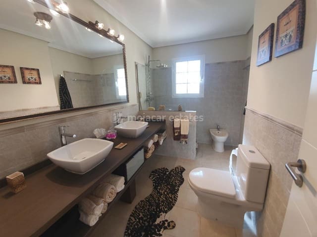 7 Zimmer Villa zu verkaufen in Mojácar mit Pool Garage - 820.000 € (Ref: 5745145)