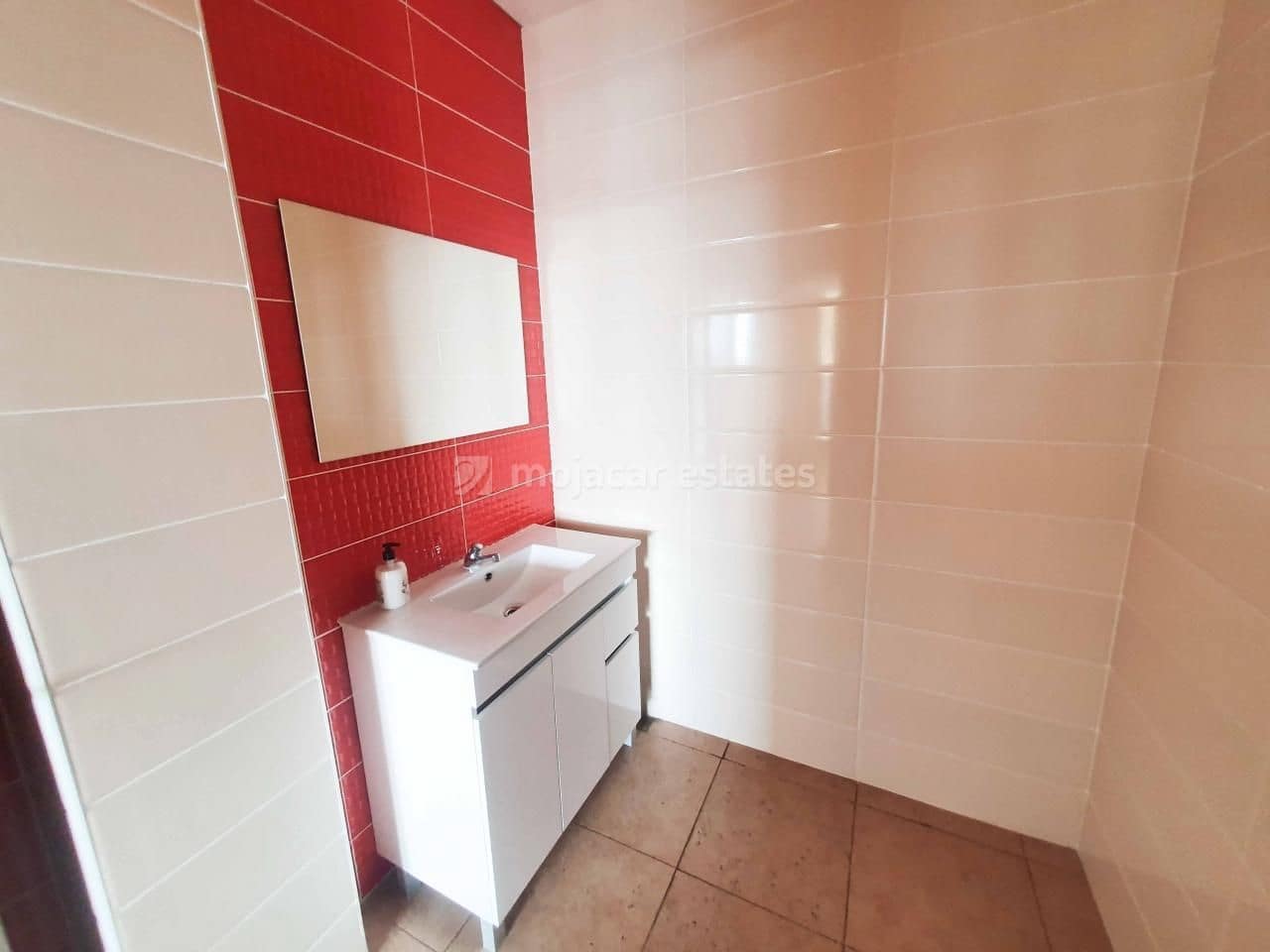 Erhverv til salg i Mojacar - € 220.000 (Ref: 6348786)