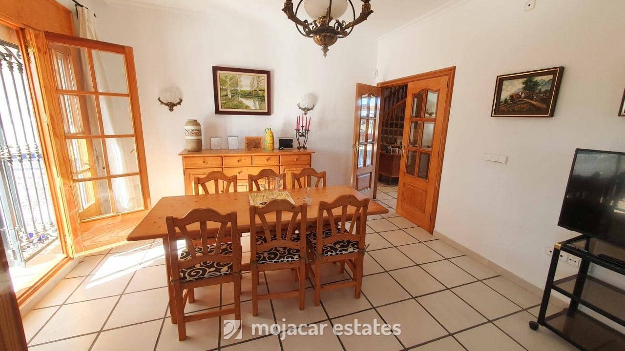 4 slaapkamer Villa te koop in Mojacar - € 320.000 (Ref: 7267026)