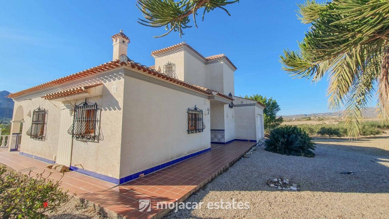4 slaapkamer Villa te koop in Mojacar - € 320.000 (Ref: 7267026)