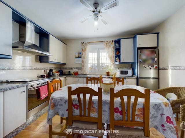 5 bedroom Townhouse for sale in Turre - € 200,000 (Ref: 7537699)