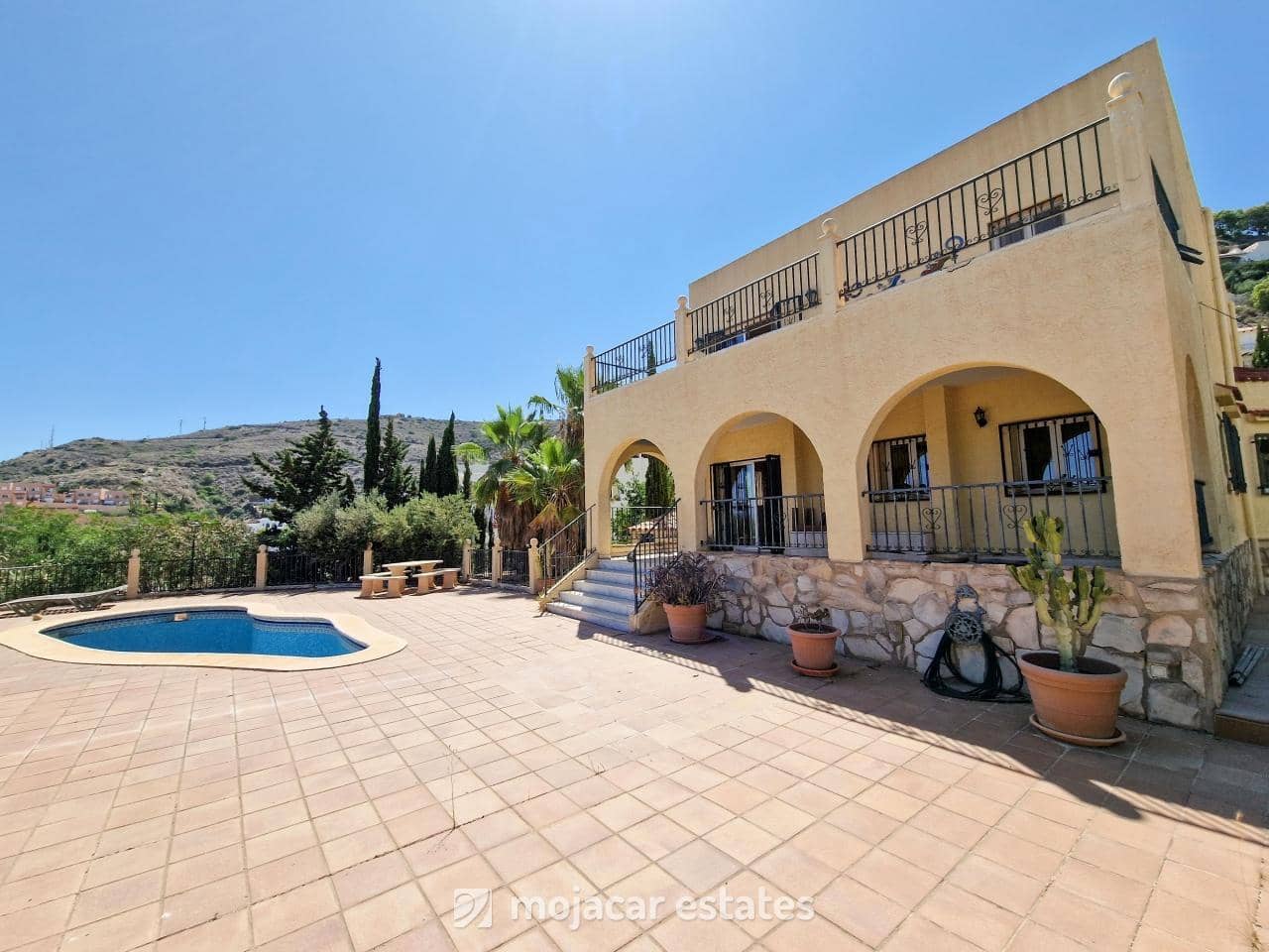 4 soveværelse Villa til salg i Mojacar med swimmingpool - € 725.000 (Ref: 7754064)