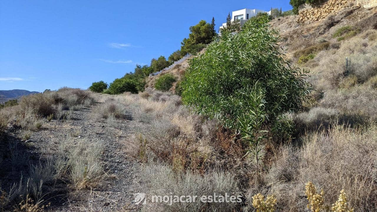 Grunde uden byggetilladelser til salg i Mojacar - € 275.000 (Ref: 7966612)