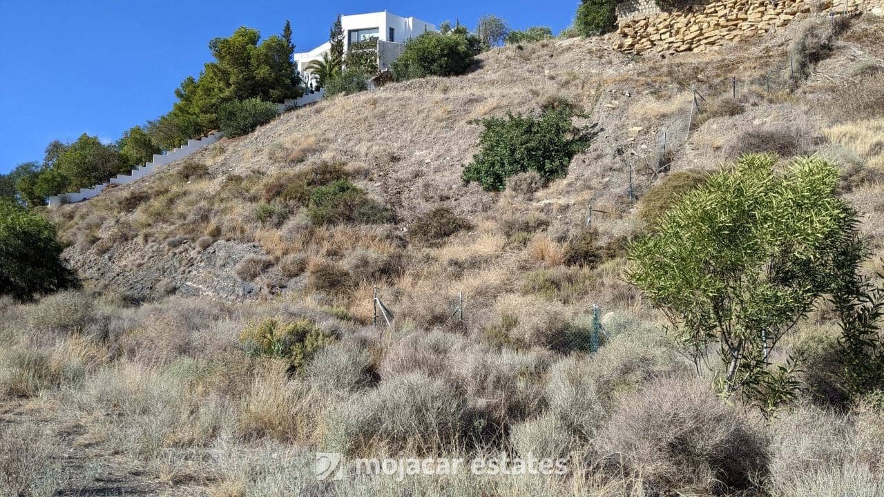 Grunde uden byggetilladelser til salg i Mojacar - € 275.000 (Ref: 7966612)