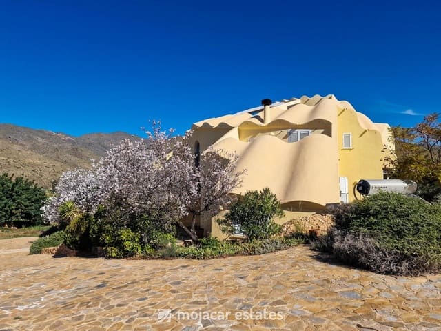 7 soveværelse Villa til salg i Carboneras - € 620.000 (Ref: 8116022)