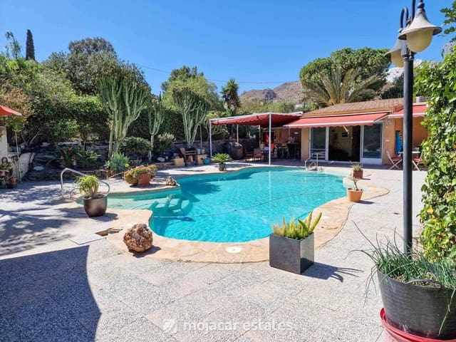 3 soveværelse Villa til salg i Vera med swimmingpool garage - € 690.000 (Ref: 8222104)