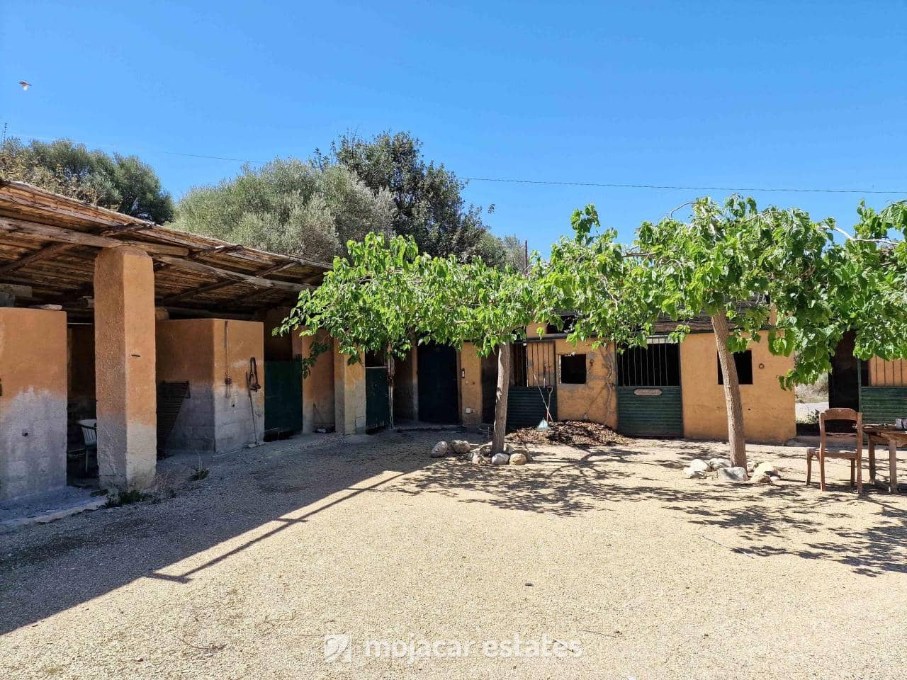 Chalet de 3 habitaciones en Vera en venta con piscina garaje - 690.000 € (Ref: 8222104)