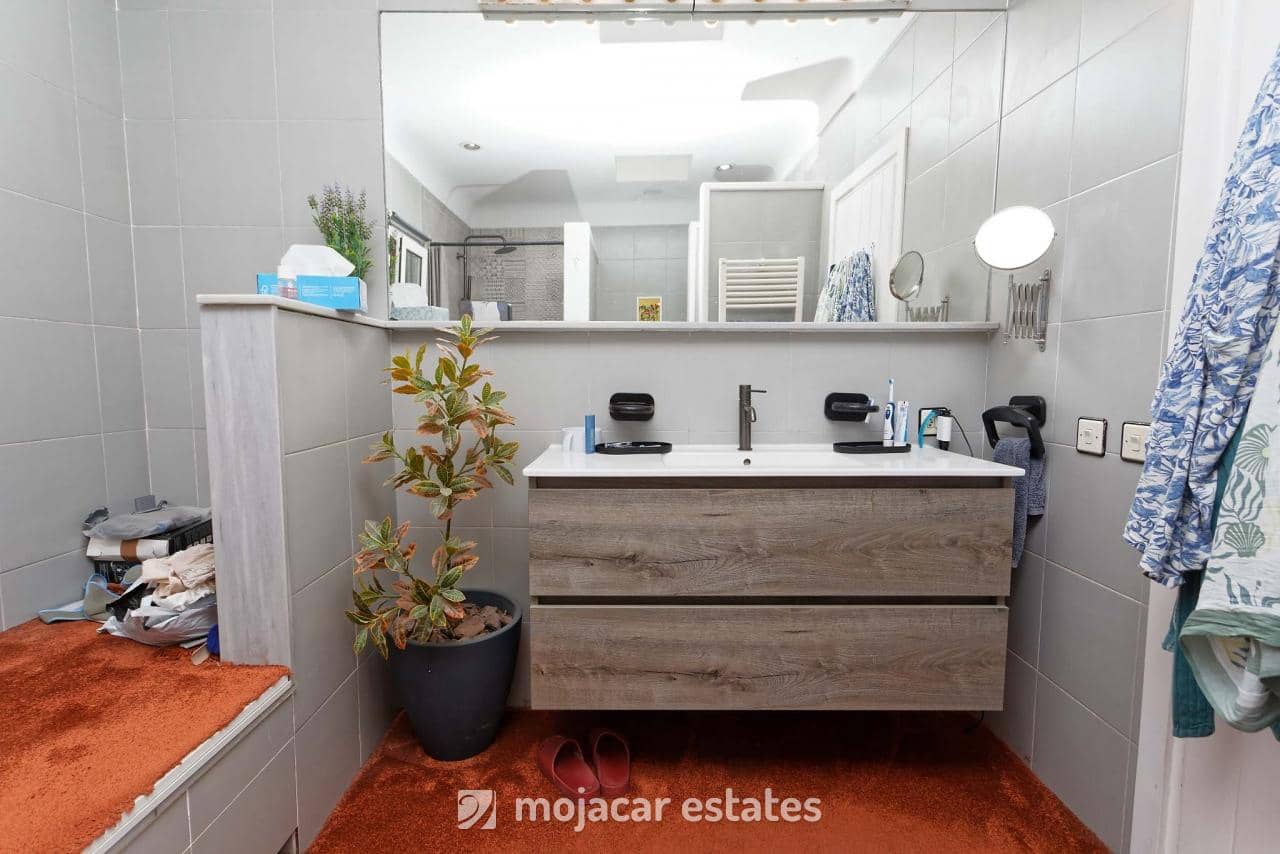 Chalet de 3 habitaciones en Mojácar en venta con piscina garaje - 690.000 € (Ref: 8222104)