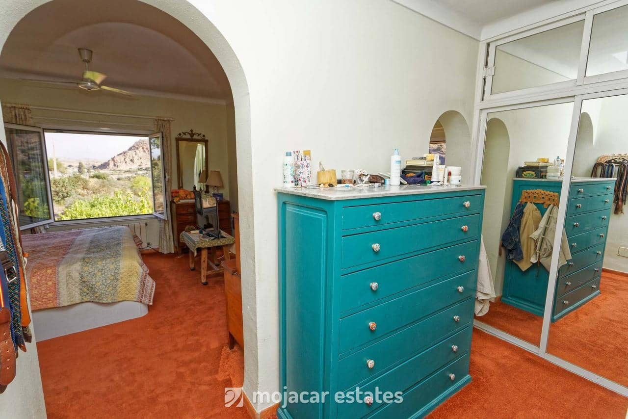 Chalet de 3 habitaciones en Mojácar en venta con piscina garaje - 690.000 € (Ref: 8222104)