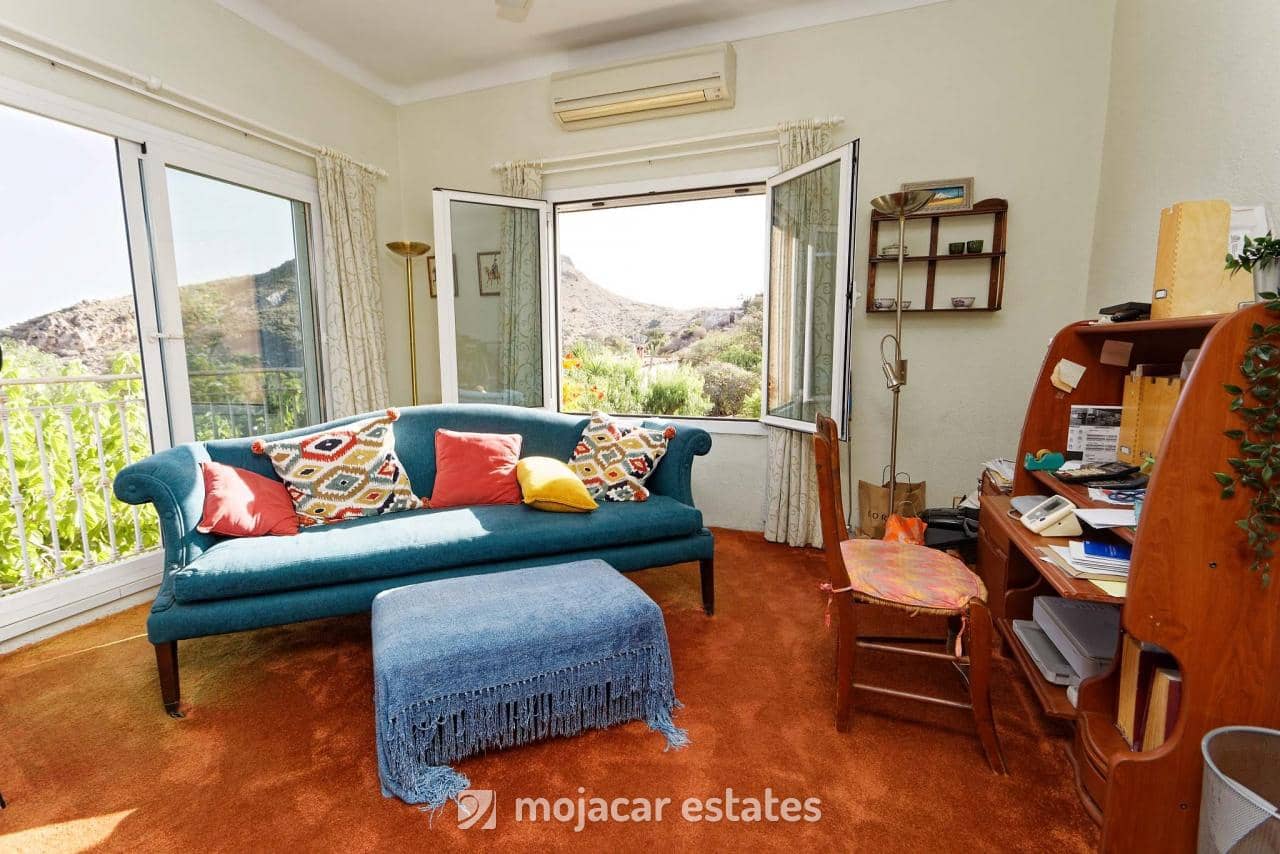 Chalet de 3 habitaciones en Mojácar en venta con piscina garaje - 690.000 € (Ref: 8222104)