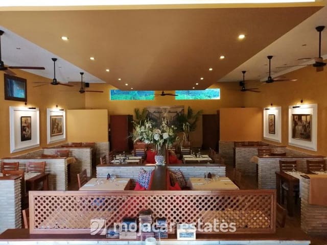 Commercial for sale in Los Gallardos - € 1,250,000 (Ref: 8416933)