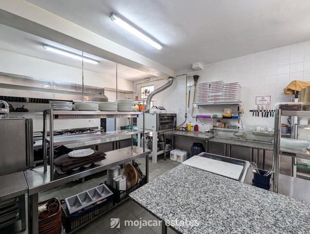 Commercial for sale in Los Gallardos - € 1,250,000 (Ref: 8416933)