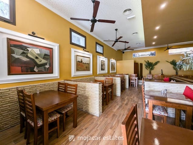 Commercial for sale in Los Gallardos - € 1,250,000 (Ref: 8416933)