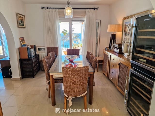 4 bedroom Villa for sale in Mojácar with pool - € 485,000 (Ref: 8626195)