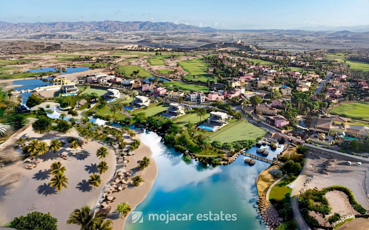 3 bedroom Villa for sale in Cuevas del Almanzora with pool - € 935,000 (Ref: 8731268)