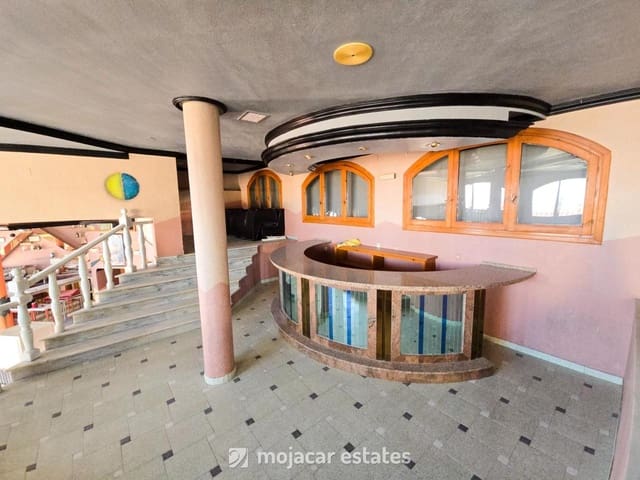 4 soveværelse Villa til salg i Turre med swimmingpool - € 550.000 (Ref: 8846868)