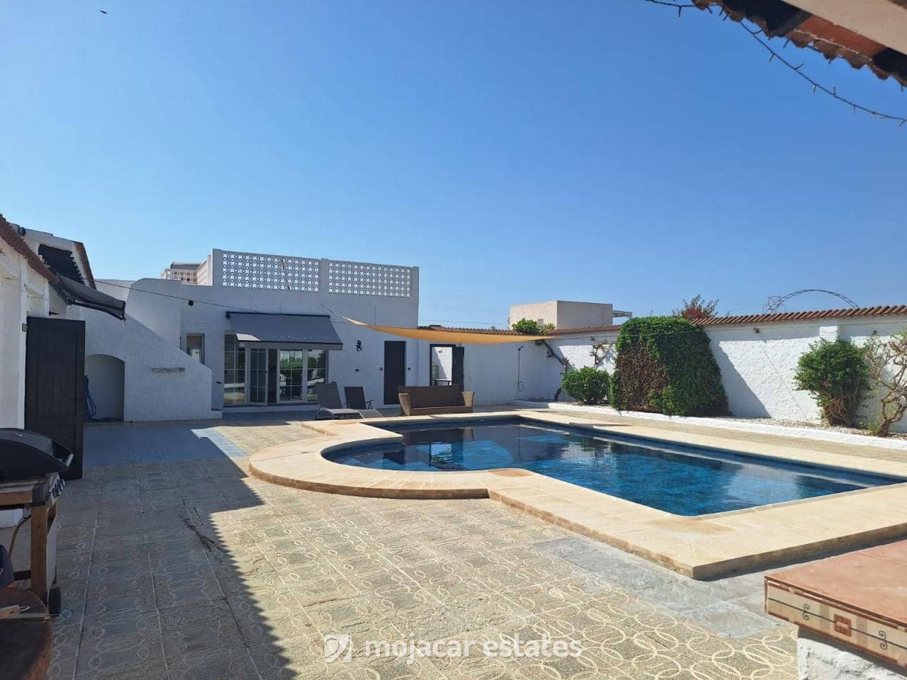 3 soveværelse Villa til salg i Las Cunas med swimmingpool - € 495.000 (Ref: 9151552)