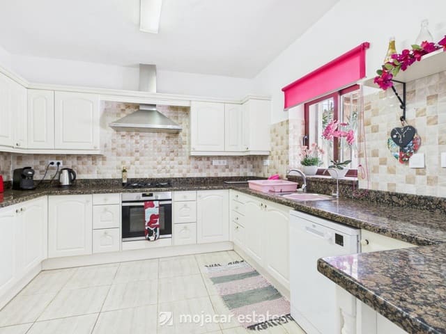 2 Zimmer Villa zu verkaufen in Mojácar mit Pool - 395.000 € (Ref: 9216844)