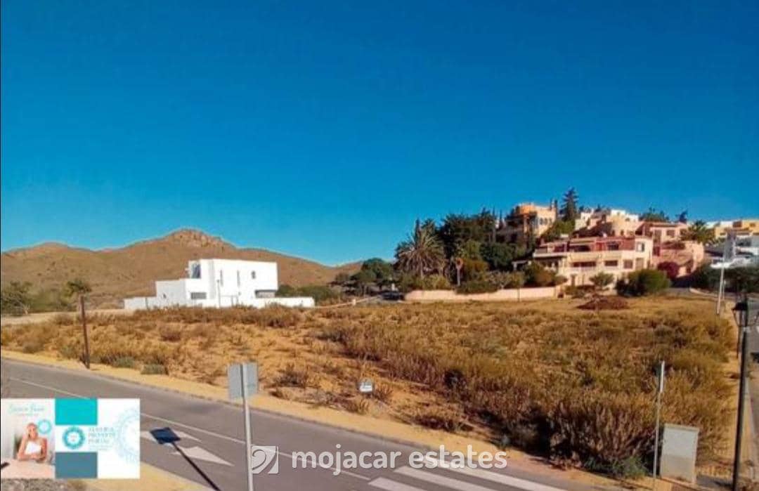 Grunde uden byggetilladelser til salg i Mojacar - € 165.000 (Ref: 9228087)