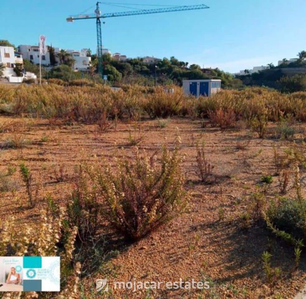 Grunde uden byggetilladelser til salg i Mojacar - € 165.000 (Ref: 9228087)