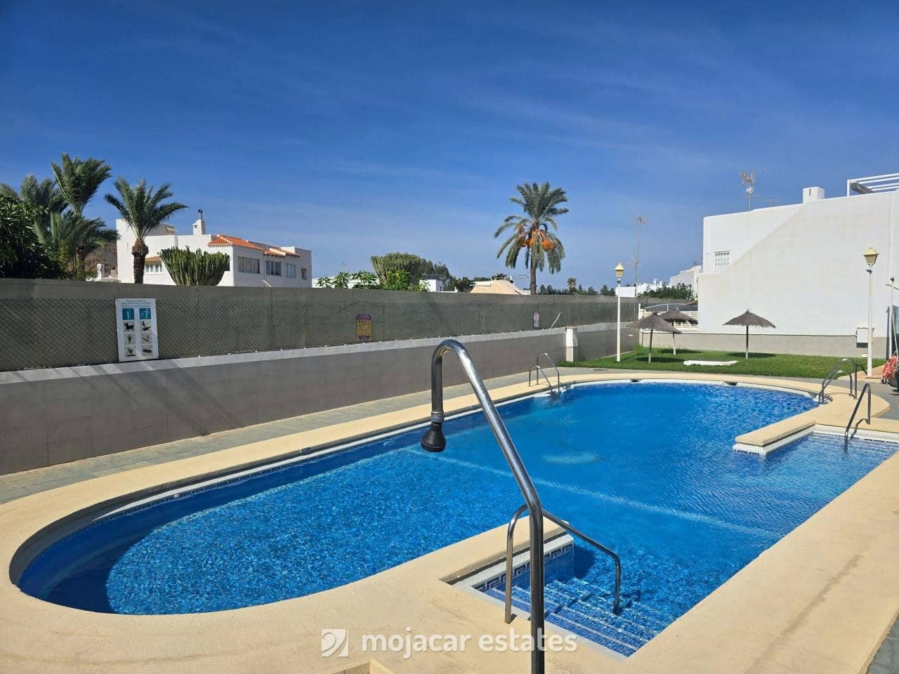 3 soverom Hus til salgs i Mojacar med svømmebasseng - € 190 000 (Ref: 9302809)