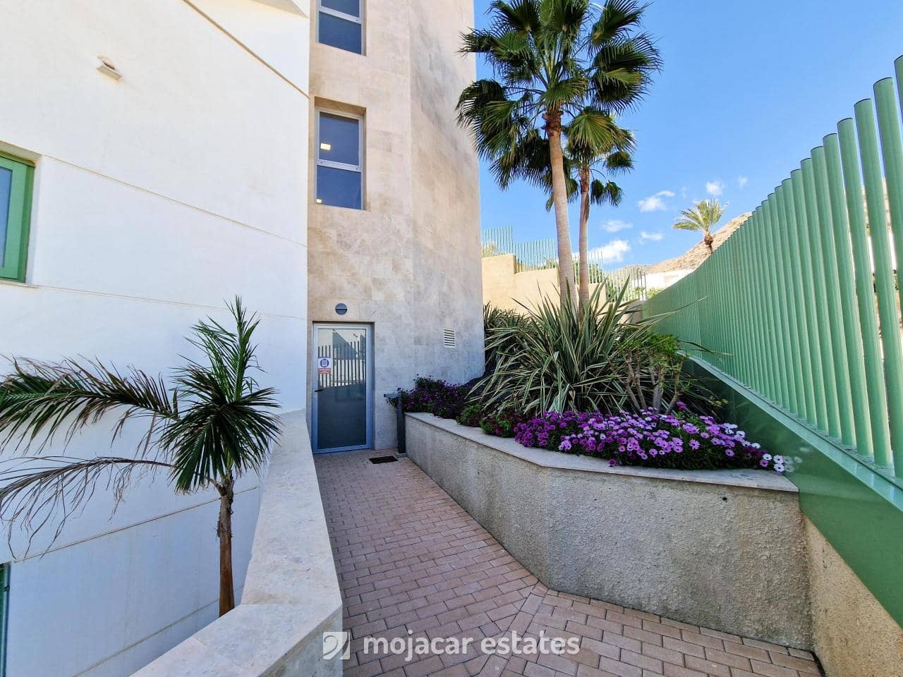 Apartamento de 2 habitaciones en Mojácar en venta con piscina - 299.000 € (Ref: 9378531)