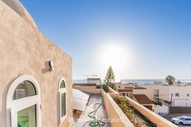 5 soveværelse Villa til salg i Garrucha med swimmingpool - € 1.150.000 (Ref: 9386983)