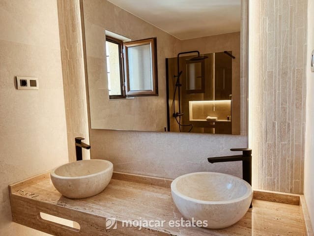 4 Zimmer Villa zu verkaufen in Cuevas del Almanzora mit Pool - 406.850 € (Ref: 9494065)