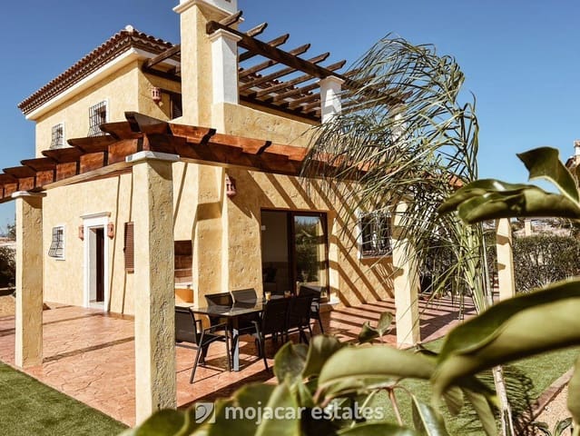 4 Zimmer Villa zu verkaufen in Cuevas del Almanzora mit Pool - 406.850 € (Ref: 9494065)