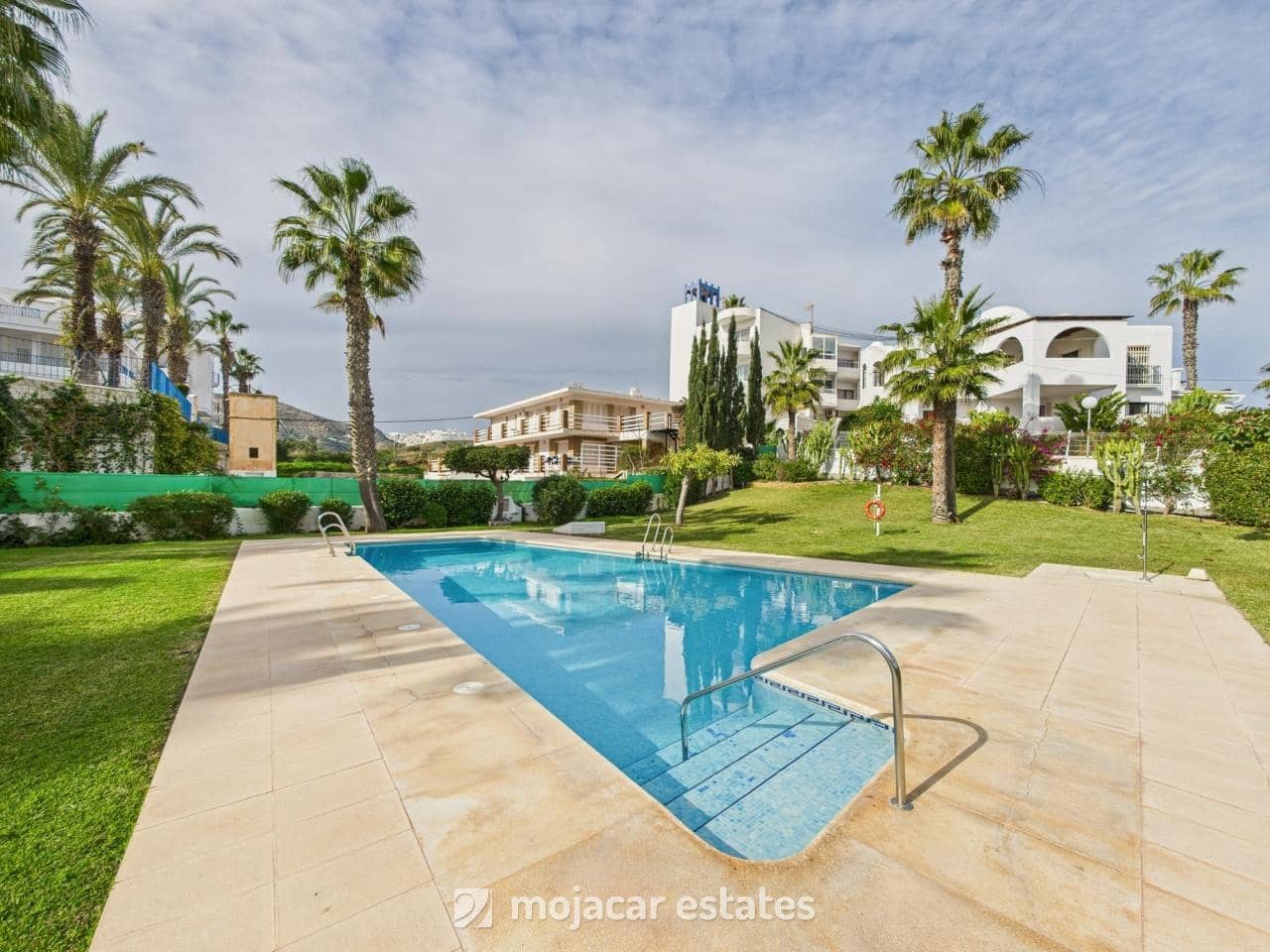 2 soveværelse Lejlighed til salg i Mojacar med swimmingpool - € 209.000 (Ref: 9523700)