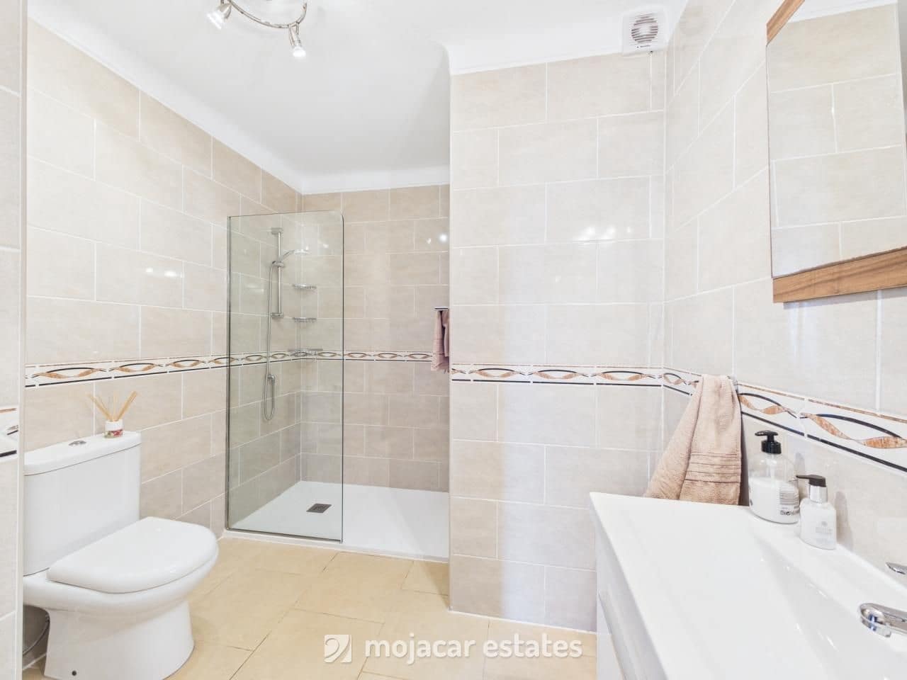 4 soveværelse Villa til salg i Mojacar - € 359.950 (Ref: 9547354)