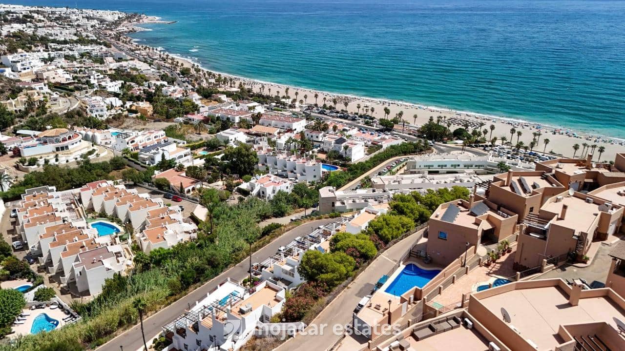 4 bedroom Villa for sale in Mojacar with pool - € 475,000 (Ref: 9570284)