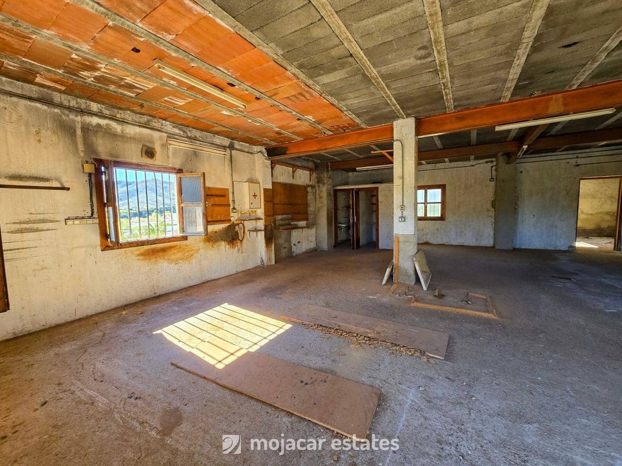 Finca/Landhuis te koop in Lubrin - € 130.000 (Ref: 9618791)