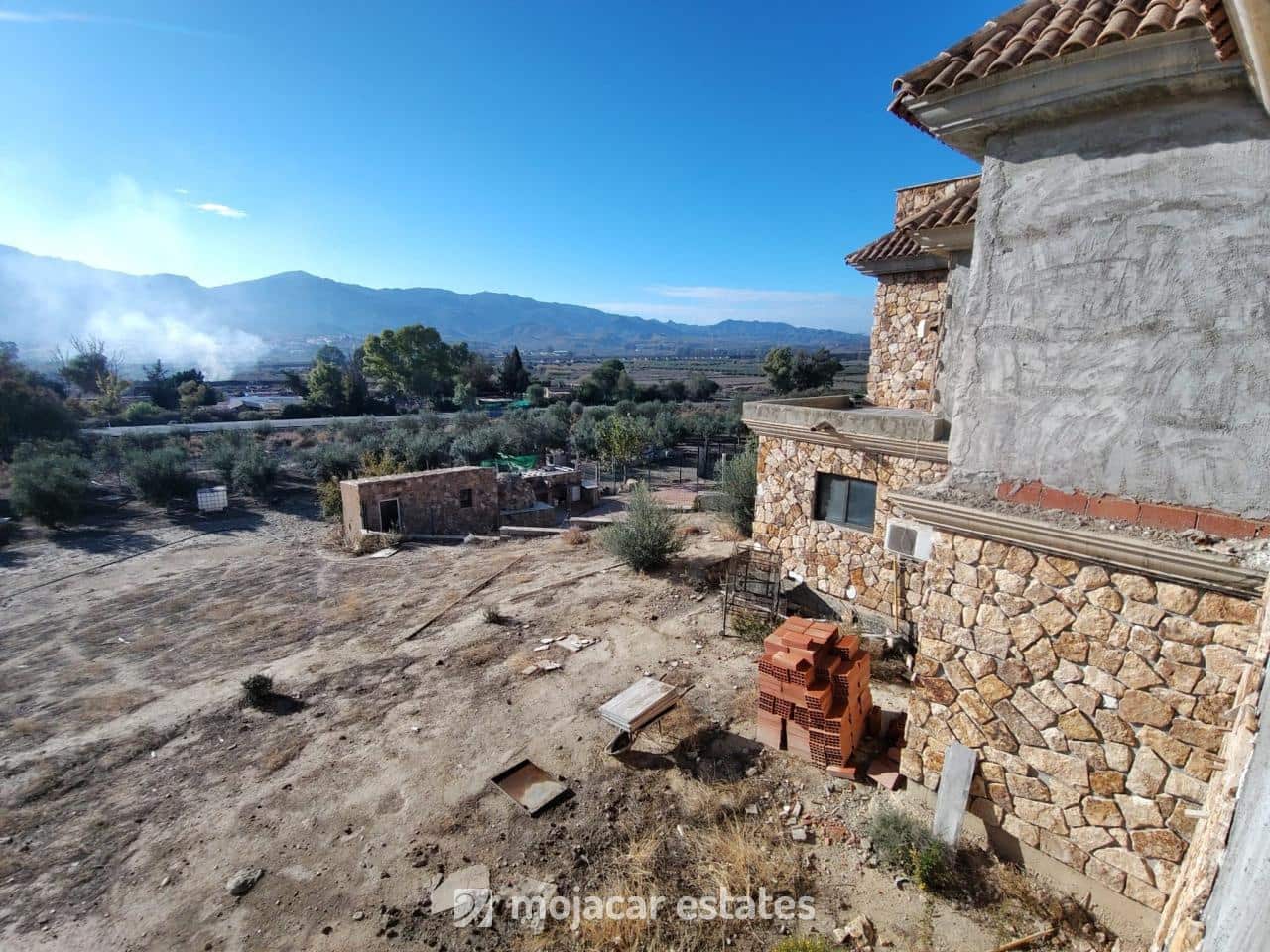 Villa for sale in Turre - € 399,000 (Ref: 9632862)